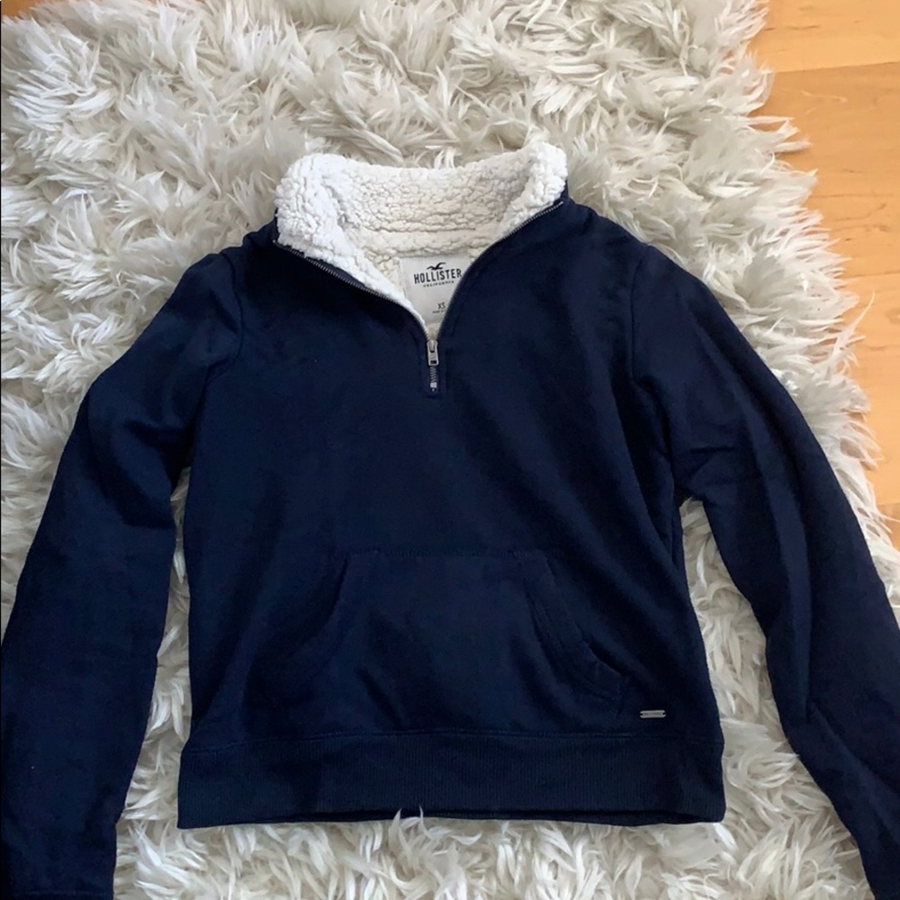Hollister navy blue sherpa quarter zip